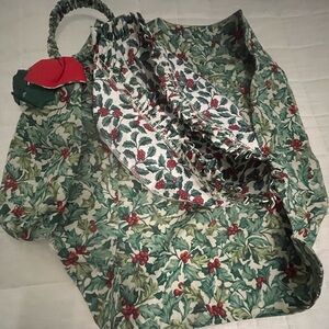 Longaberger Vintage Green and Red Leaf Print Items
